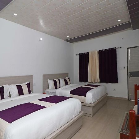 Rock Resort Dhanaulti Exterior foto