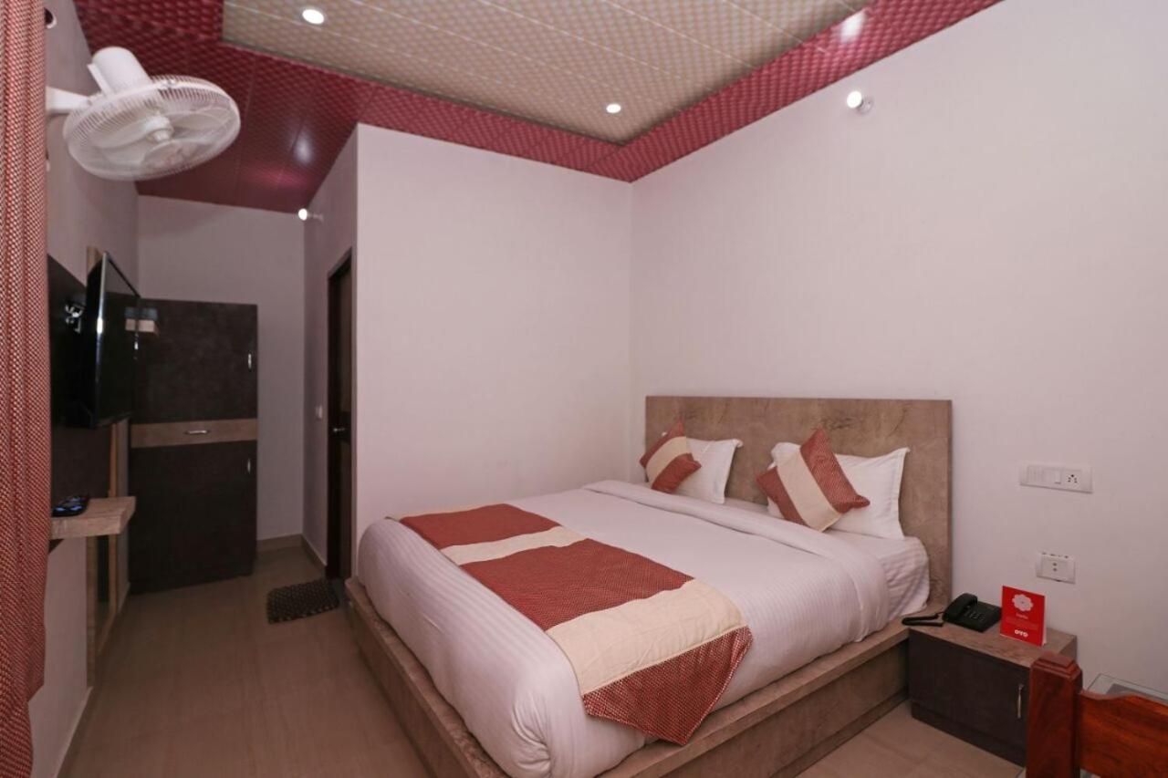 Rock Resort Dhanaulti Exterior foto